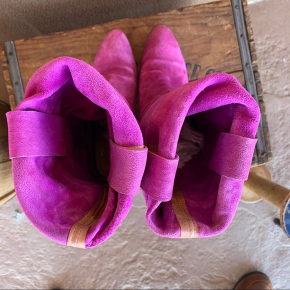 Manas Lea Foscati Distressed Purple Boots - Picture 5 of 14